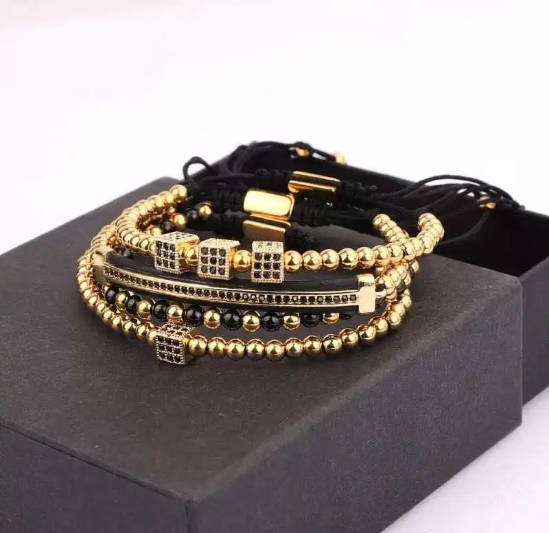 

Explosion Style Micro-Inlaid Zircon Square Edge Crescent Single Row Thong Couple Set Bracelet, Picture shows