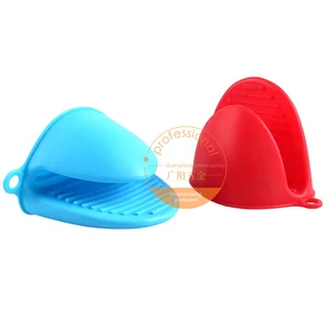 Image of Wholesale pot holder finger control kids funny heat resistant cooking custom oven mitts silicone