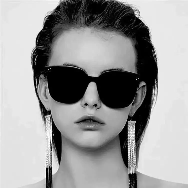 

486225 Luxury Vendors Women Men Black Oversized Frames UV 400 Shades Sunglasses, Picture colors