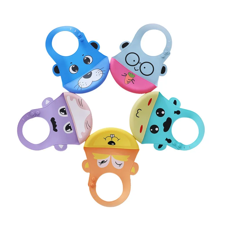 

The new baby meal silicone bib is waterproof, oil-resistant and easy to clean