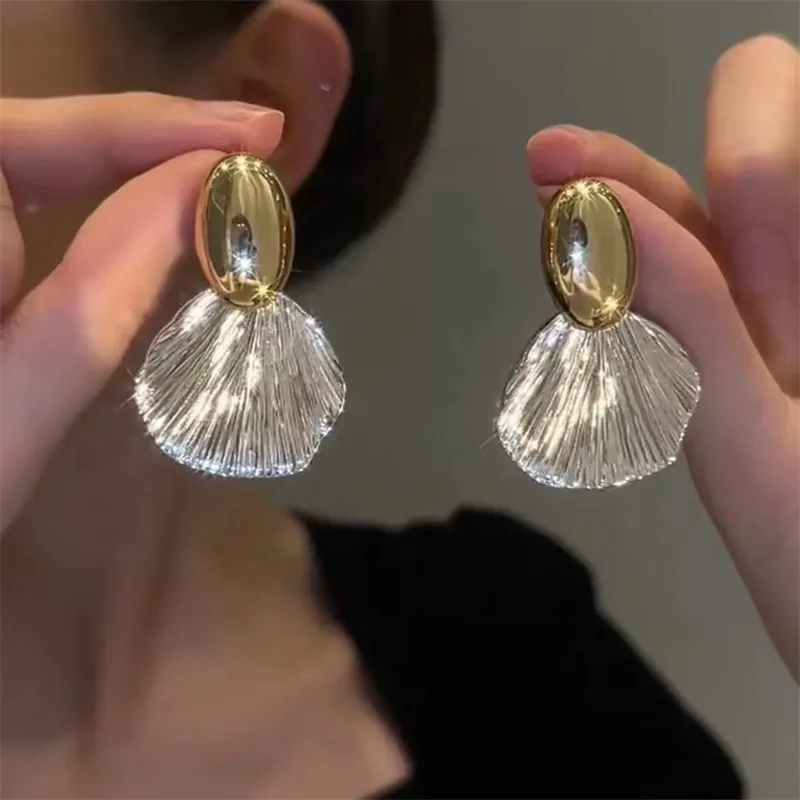 

925 Silver Needle New Shell Earrings 2023 Fashion Advanced Light Luxury Earrings Women