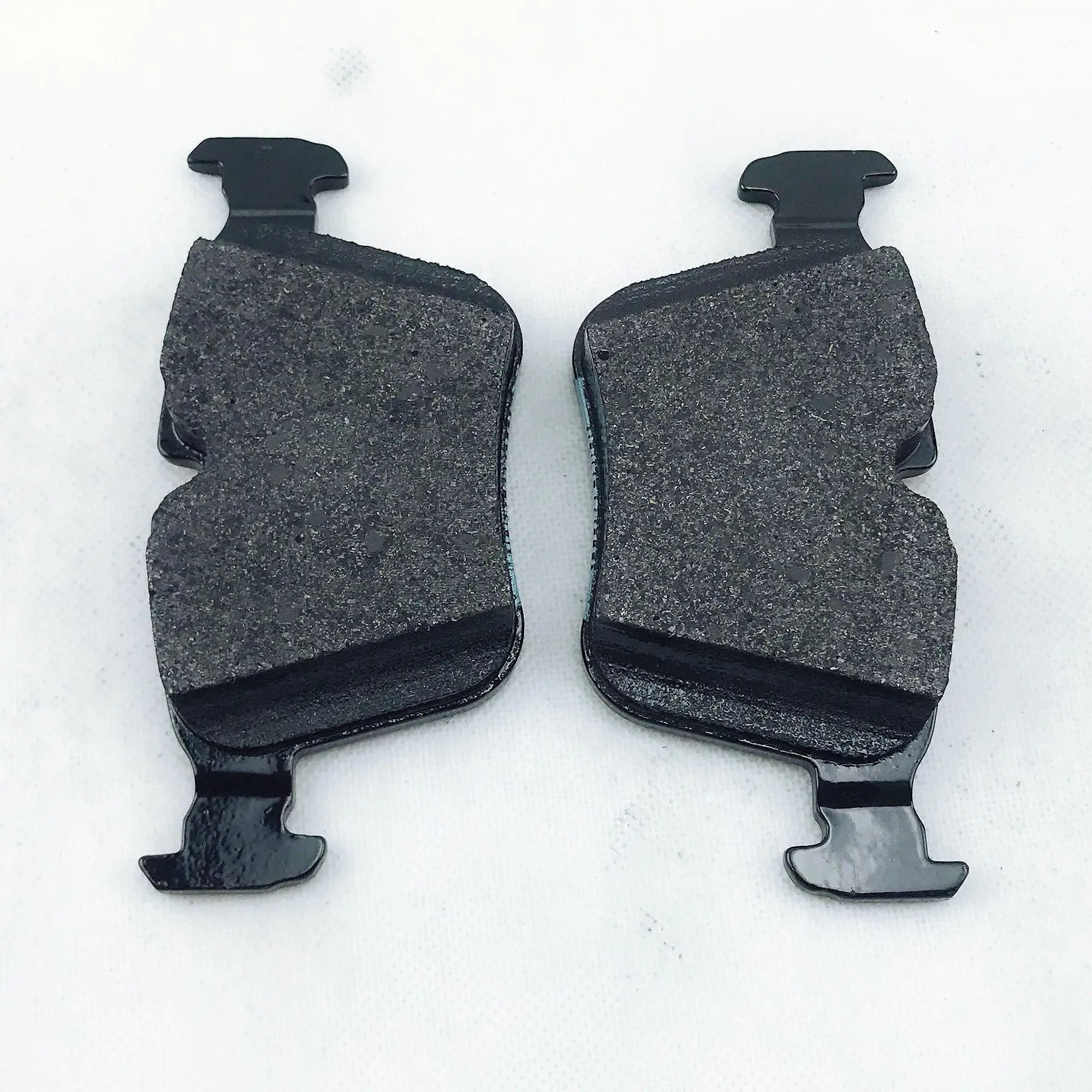 Auto Brake Pads For Mercedes Benz W205 C200 C180 C250 Oem 0084201320