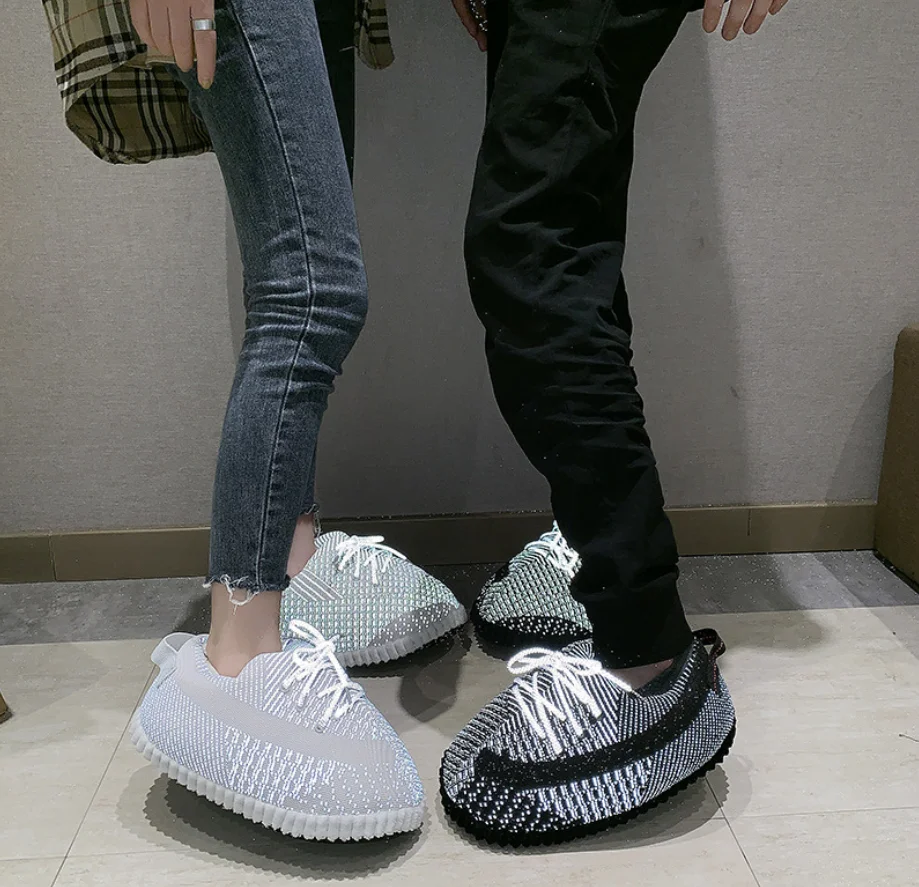 

New winter yeezy bread full sky star reflective couple chubby shoes gift shoes yeezy plush slippers