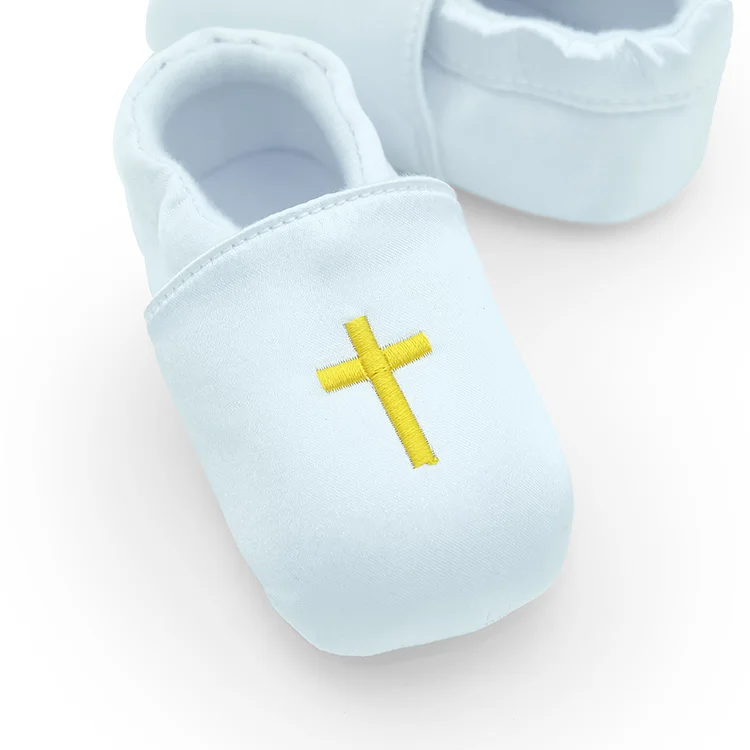 
Good quality baby moccasin shoes cross embroidery baby crib shoes baptism shoes 