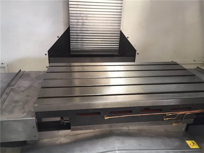 VMC855 CNC Vertical Machining Center CNC Milling Machine 