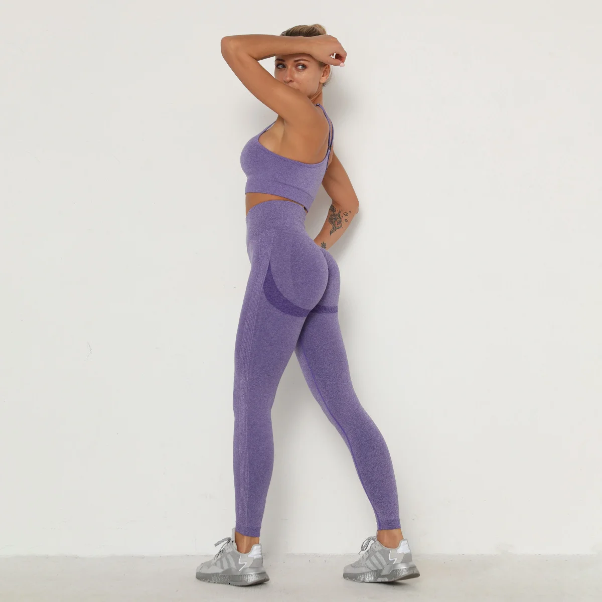 

Free Sample Women Comfortable Sports Wear Yogawear Gym Seamless Yoga Set