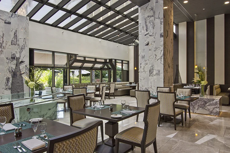 hotel restaurant A4b.jpg