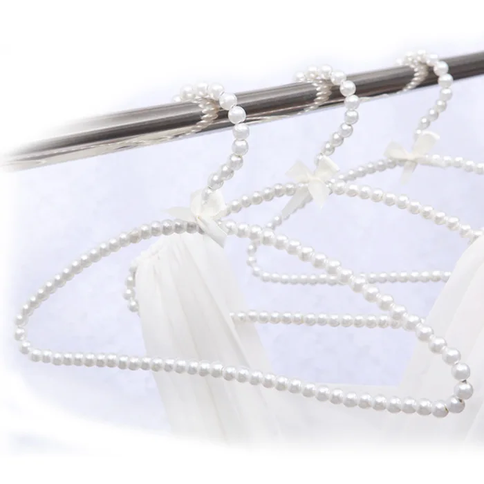 

High Quality Plastic Pearl Clothes Hanger For Clothes Shop Display, Various colors