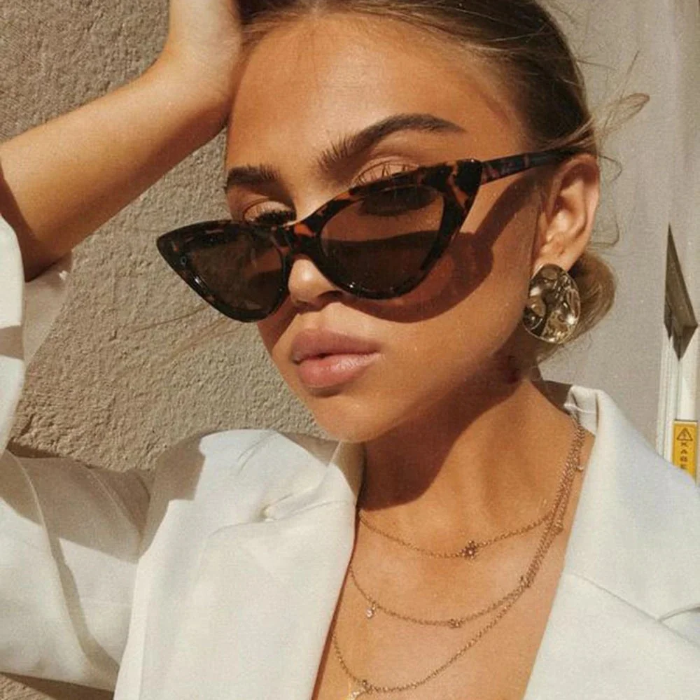 

High Quality Retro Women Sunglasses Metal Hinge Shades Vintage Triangle Cat Eye Sunglasses