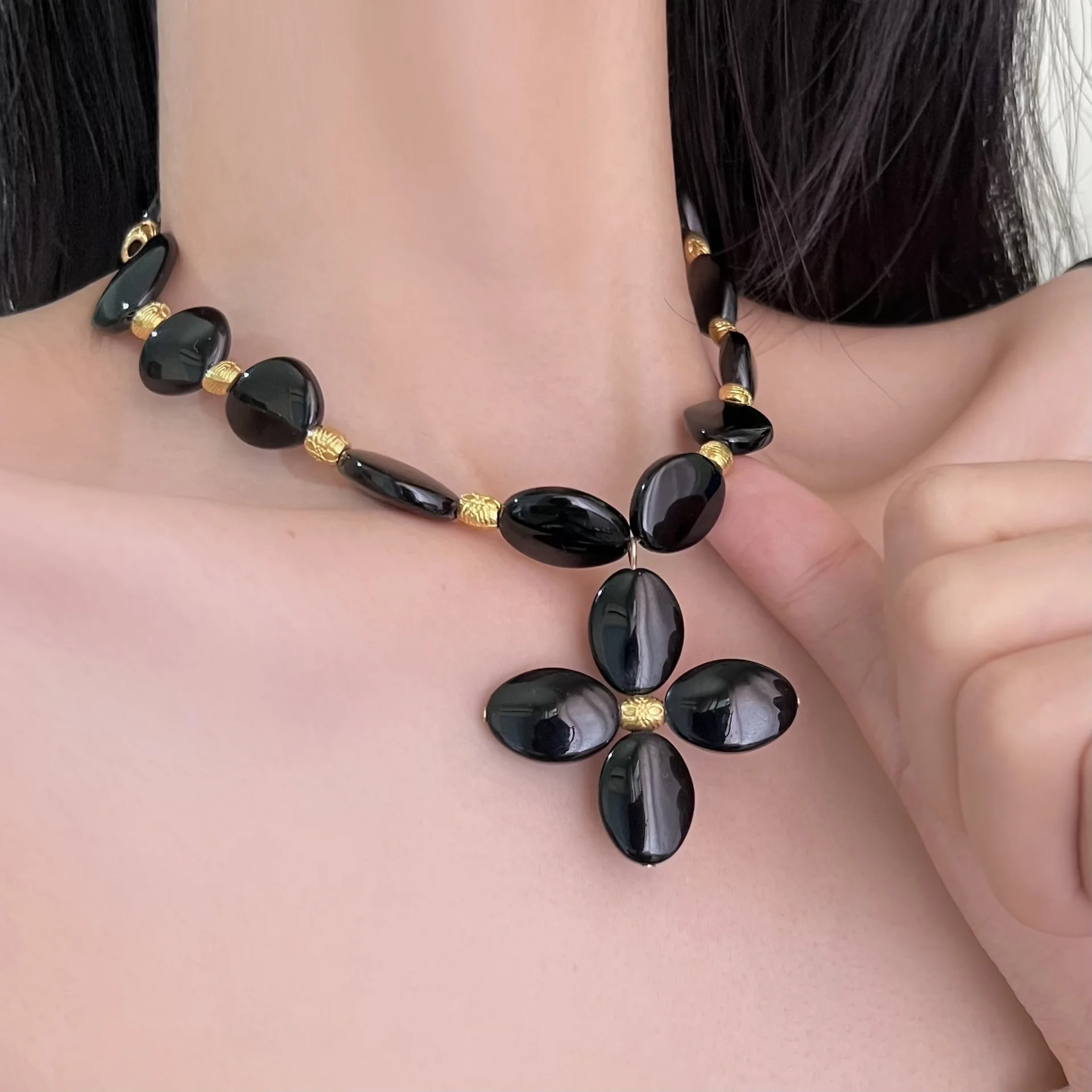 

Transparent black color Glass Flower Necklace for Women Vintage Fashion Baroque big crystal gold plated earring Jewelry set