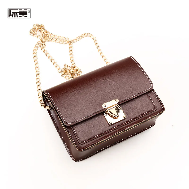 

The new fashion trend metal lock leisure chain one shoulder messenger small square bag, Black