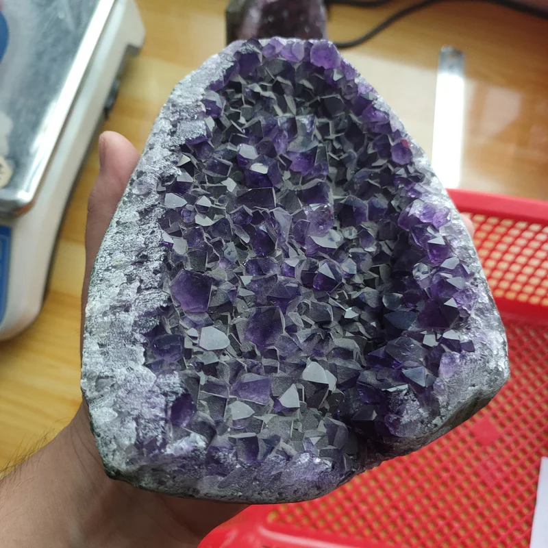 

Amethyst geode