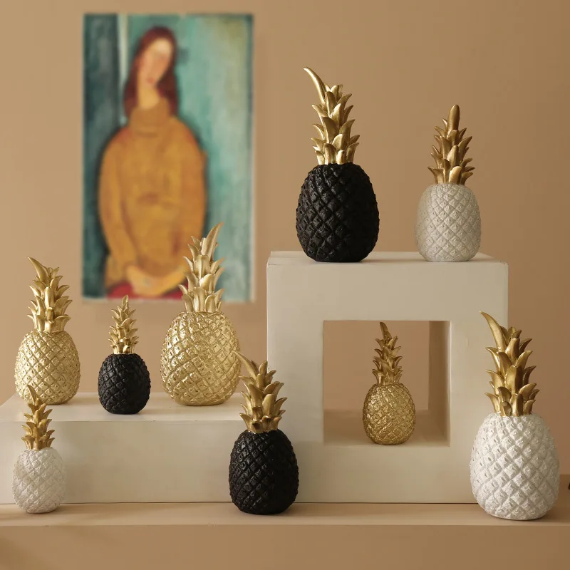 

Creative golden pineapple ornaments living room TV cabinet desktop decoration