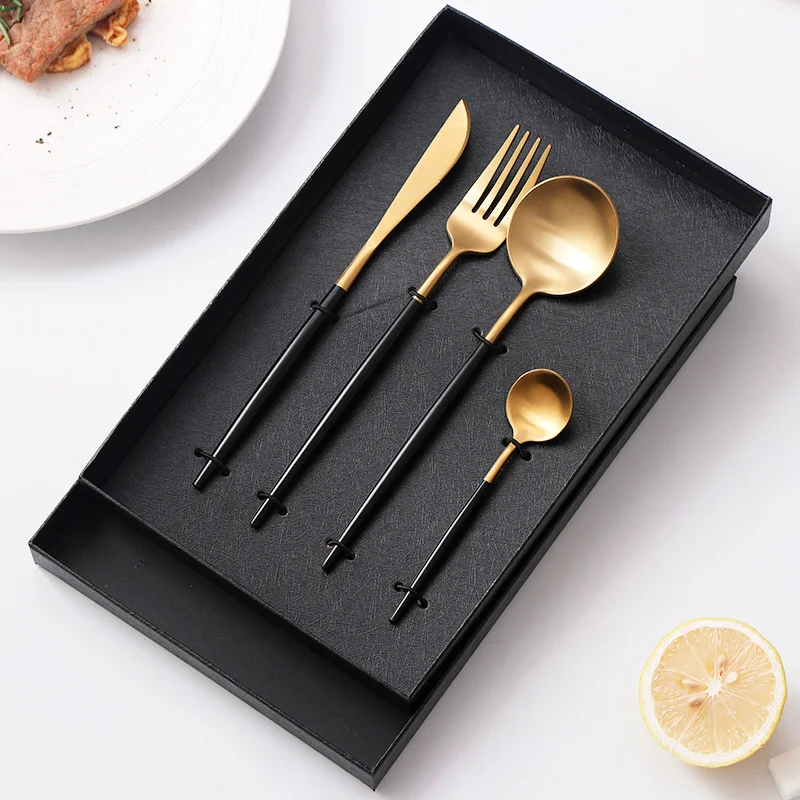 

Amazon Hot Selling Stainless Steel Portuguese Style Design 4pcs Flatware Spoon Fork Set Gold Cutlery Set Silverware With Box