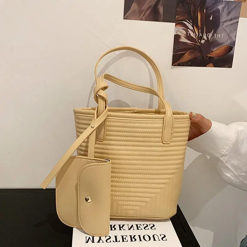

2021 fashion summer new bag women simple texture bucket bag Korean version of the trend of pure color handbags