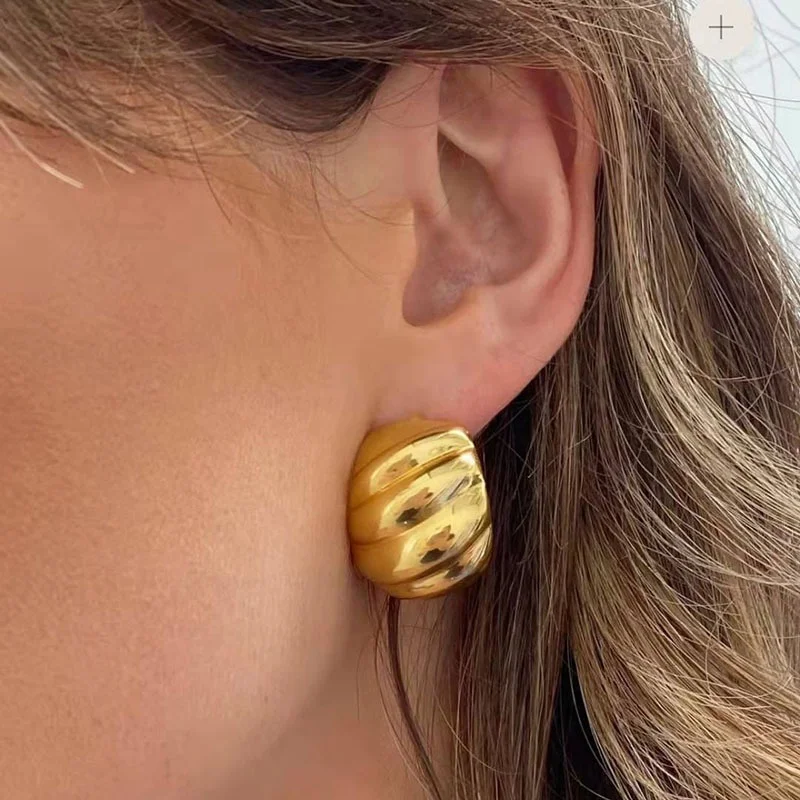 MICCI Wholesale Custom 18K Gold Plated Stainless Steel Twisted Thick Croissant Stud Earrings Women Waterproof Jewelry