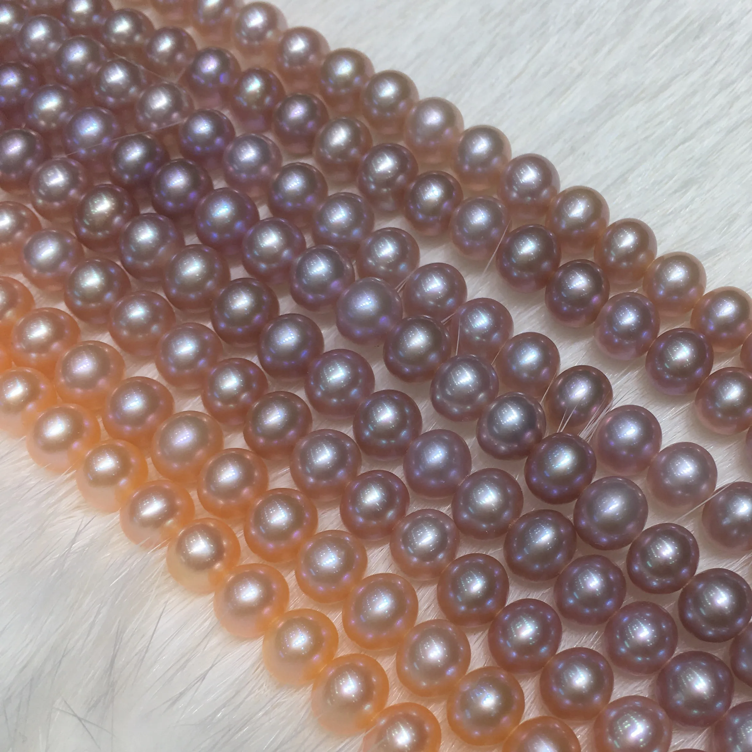 

Natural purple and pink pearl Vintage strong light round shape 5.5-6.5mm fresh water pearl necklace, White