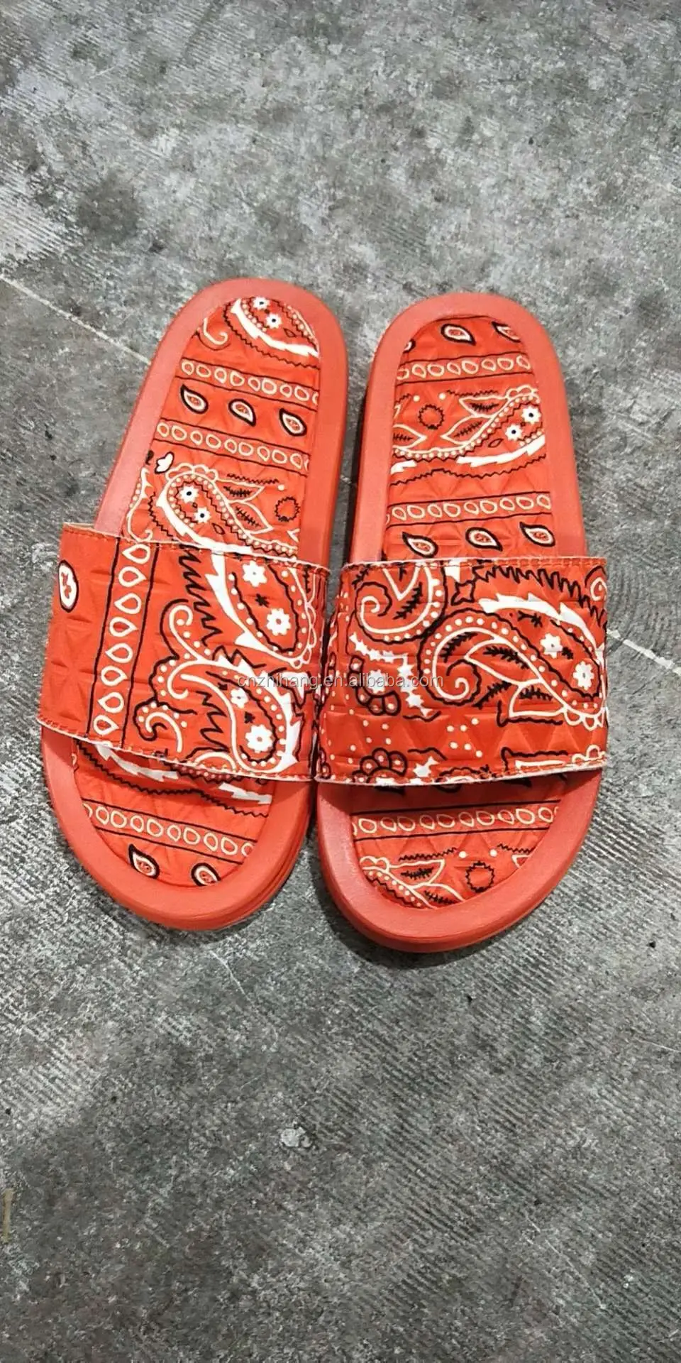 wholesale 外贸热款式拖鞋女新款平印加号凉鞋和美式拖鞋搭配颜色女士