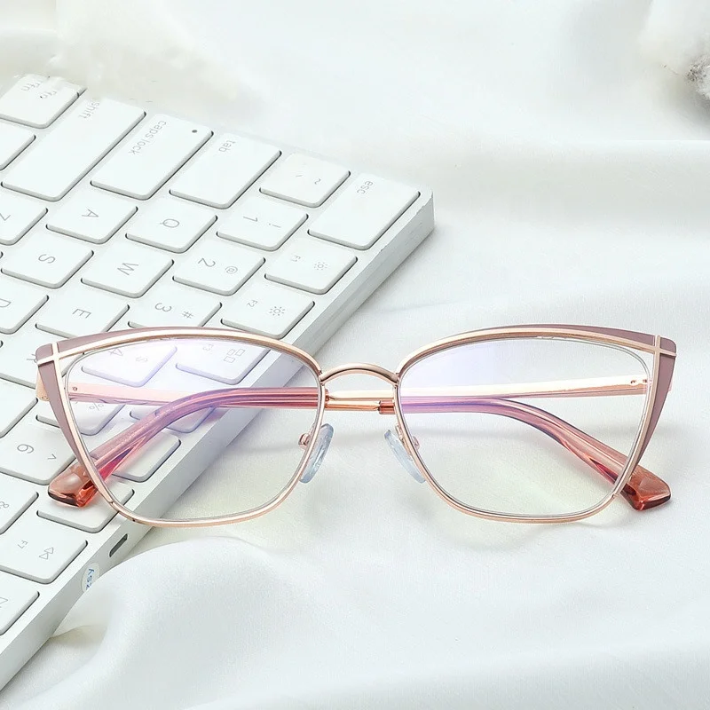 

New Fashion Ladies Anti Blue Light Blocking Protect Eye Metal Frame Bluelight Filter Computer Cat Eyeglasses Computer Eyewear