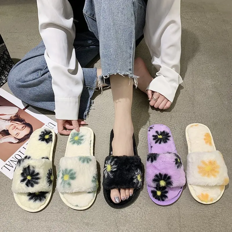 

2021 New Winter Plush Furry Slippers Women's Home Casual Explosion Daisy Cotton Slippers Designers Faux Fur Bedroom Slippers