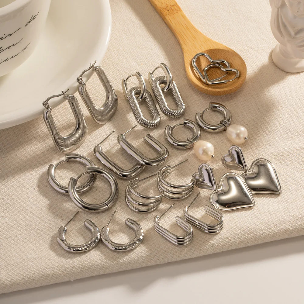 

Luxury Non Tarnish 18k Gold Stainless Steel Heart Hoop Earrings women Statement Geometric Earrings Jewelry For Gift