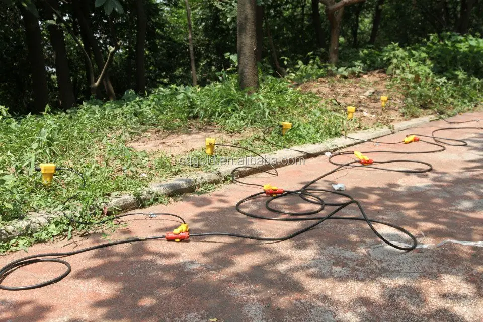 Geophone and cable.jpg