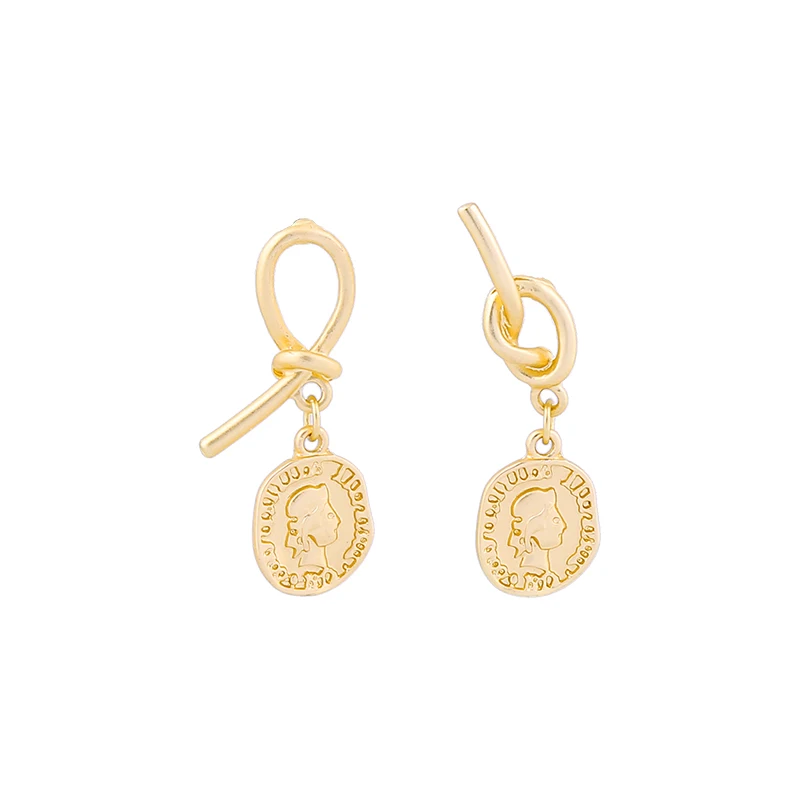 

de98076 Amazon Hot Selling Jewelry Vintage Gold Color Head Is The Queen Earring Gold Accessories