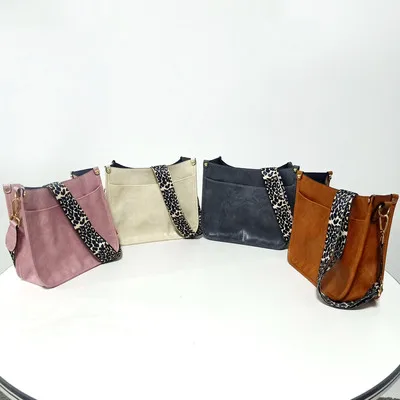 

Wholesale 2021 new European and American popular PU solid color messenger bag leopard print shoulder strap fashion shoulder bag