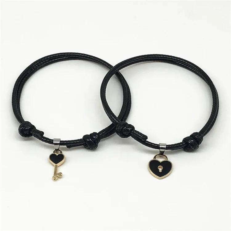 

A pair of simple couple bracelet key love lock bracelet jewelry bracelet wholesale jewelry, Picture shows