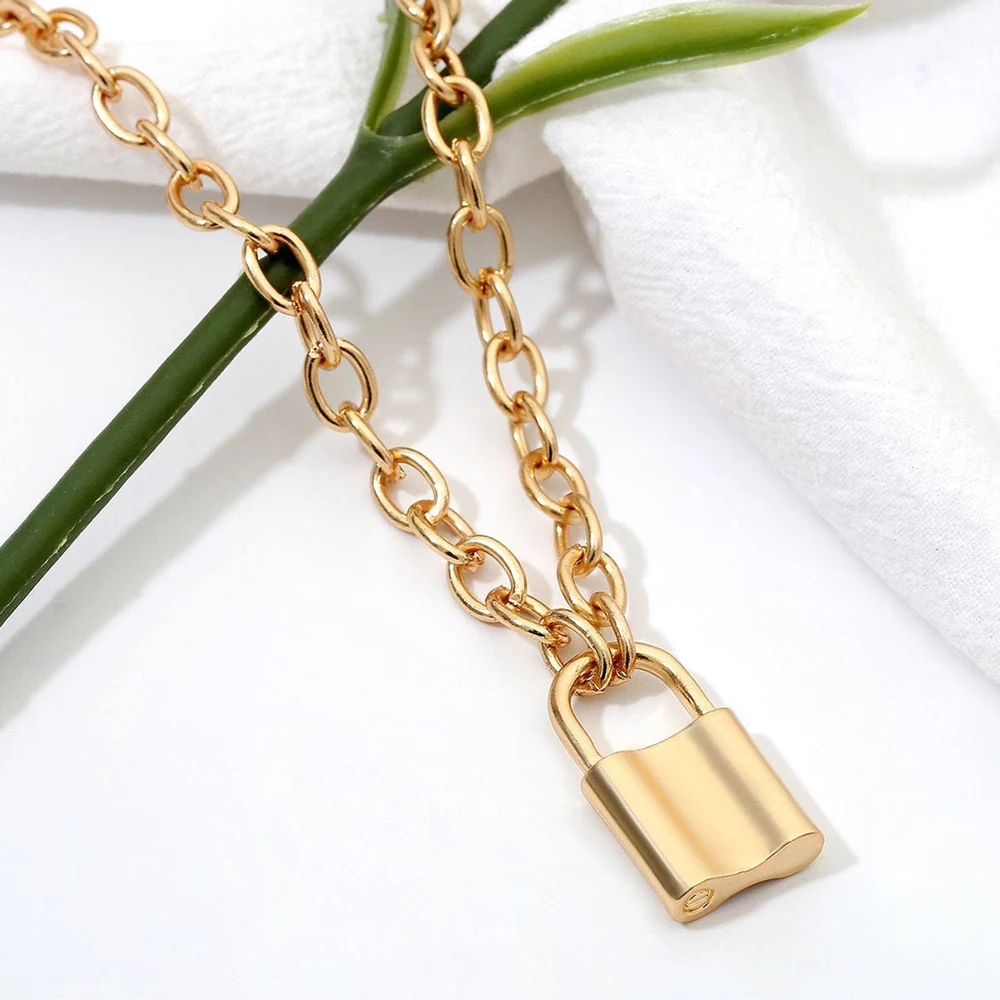 

Gold Silver Tone Padlock Lock Pendant Necklace 18k Gold Plated Stainless Steel Chain Necklace for Men Women