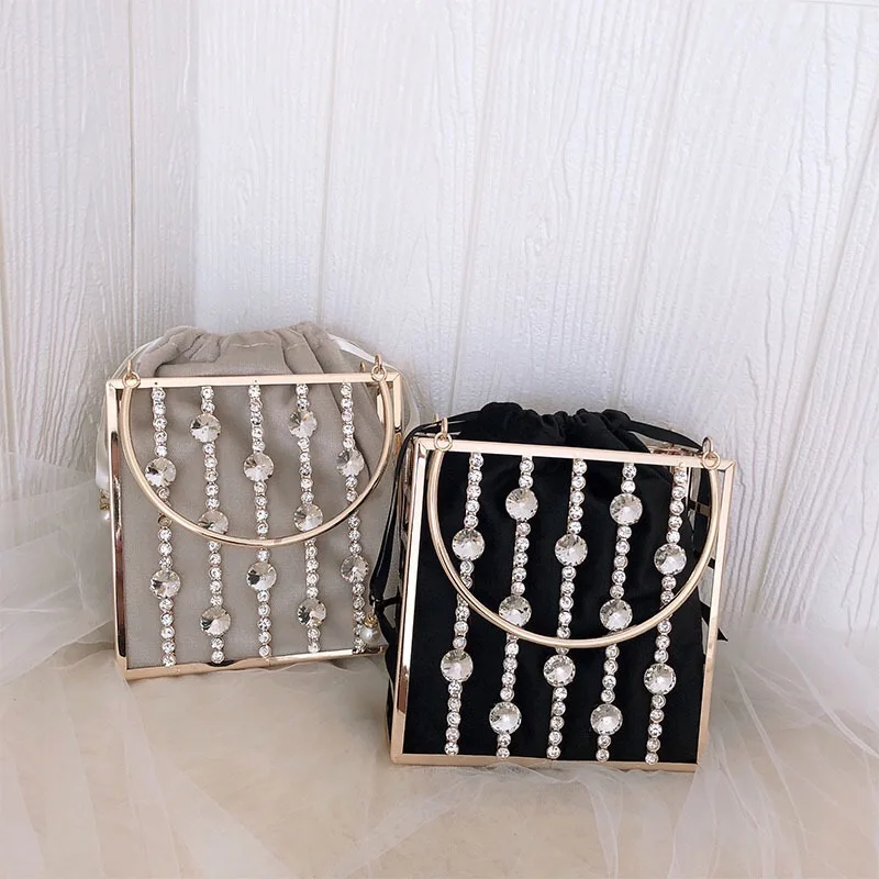 

Female Rhinestone Bucket Evening Clutch Women Diamonds Alloy Evening Handbag Dinner Party Tote Bags Hollow Cage Metal Purse, Beige/black