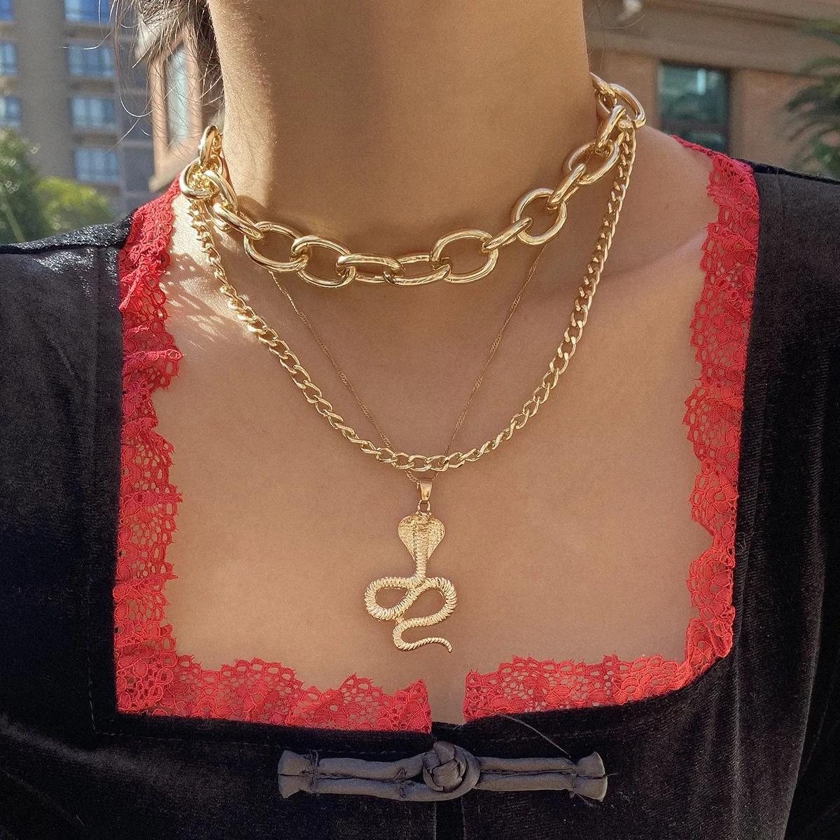 

Vintage Chunky Link Choker Necklace Gold Plated Thick Link Chain Layered Necklace Snake Pendant Necklace For Women Punk Jewelry, As picture show