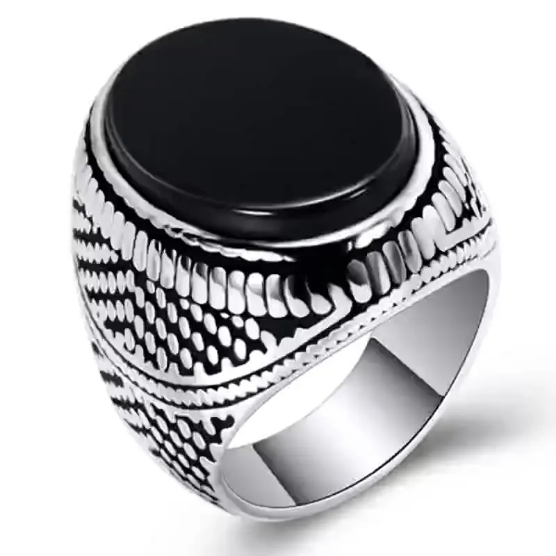 

2022 Hot selling ins fashionable stainless steel inlaid black gemstone retro men's all-match 304 titanium steel jewelry men ring