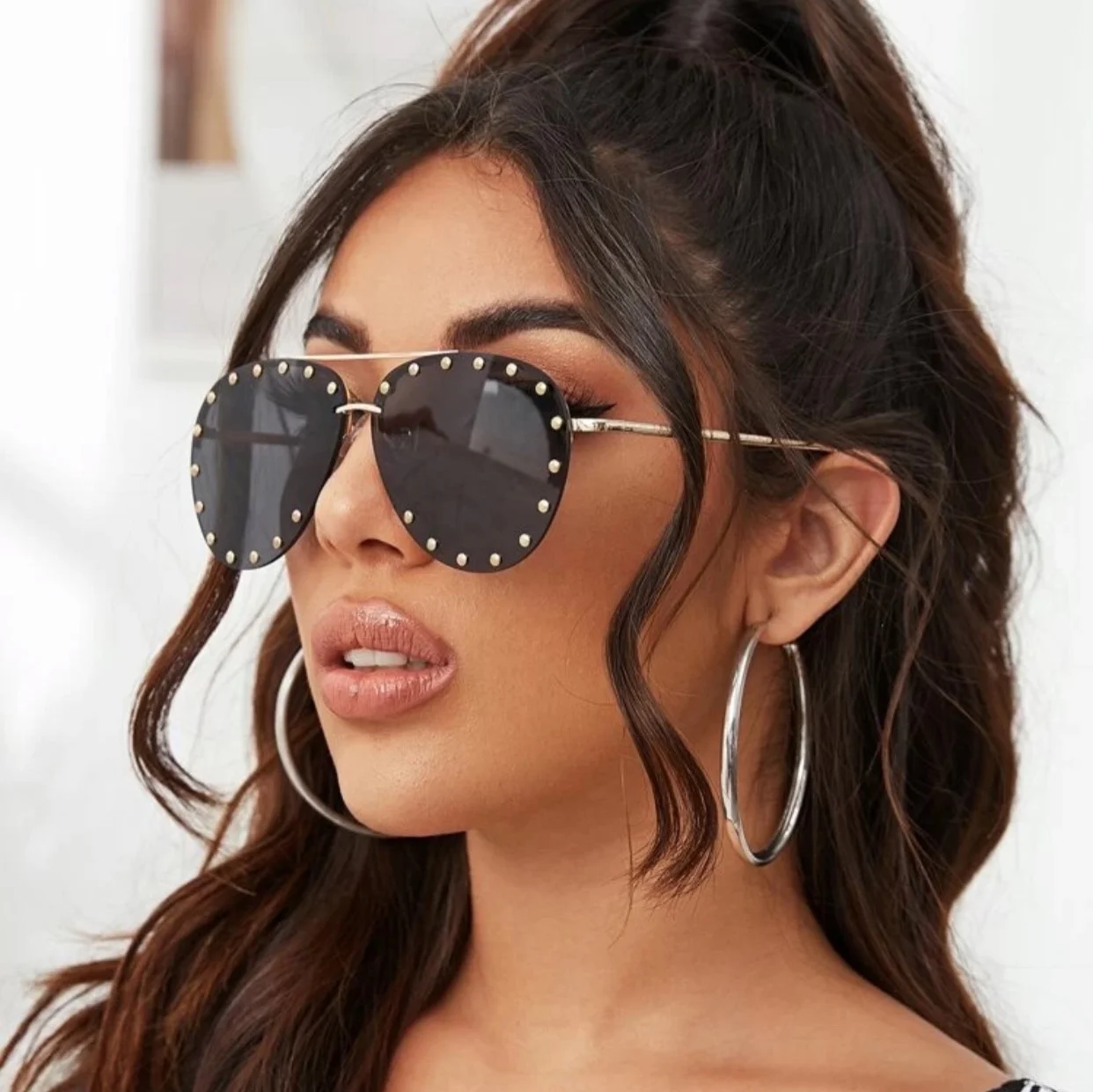 

Fashion newest rivet metal frame rimless ladies polit Gradient shades aviation women sunglasses