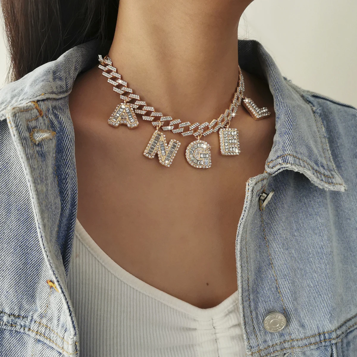 

SHIXIN Custom Name Rhinestone Letter Necklace Choker Iced out Charm CZ Hip hop Women Jewelry Curb Cuban Letter Angel Necklace