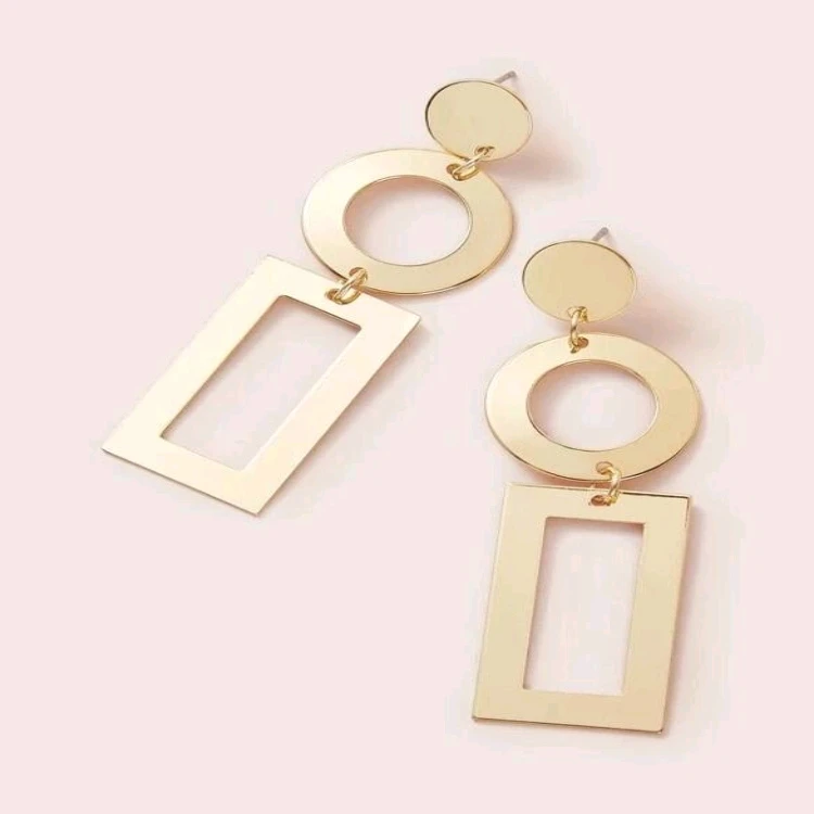 

Personalized Fashion Gold Design Handmade Earrings For Women Stud