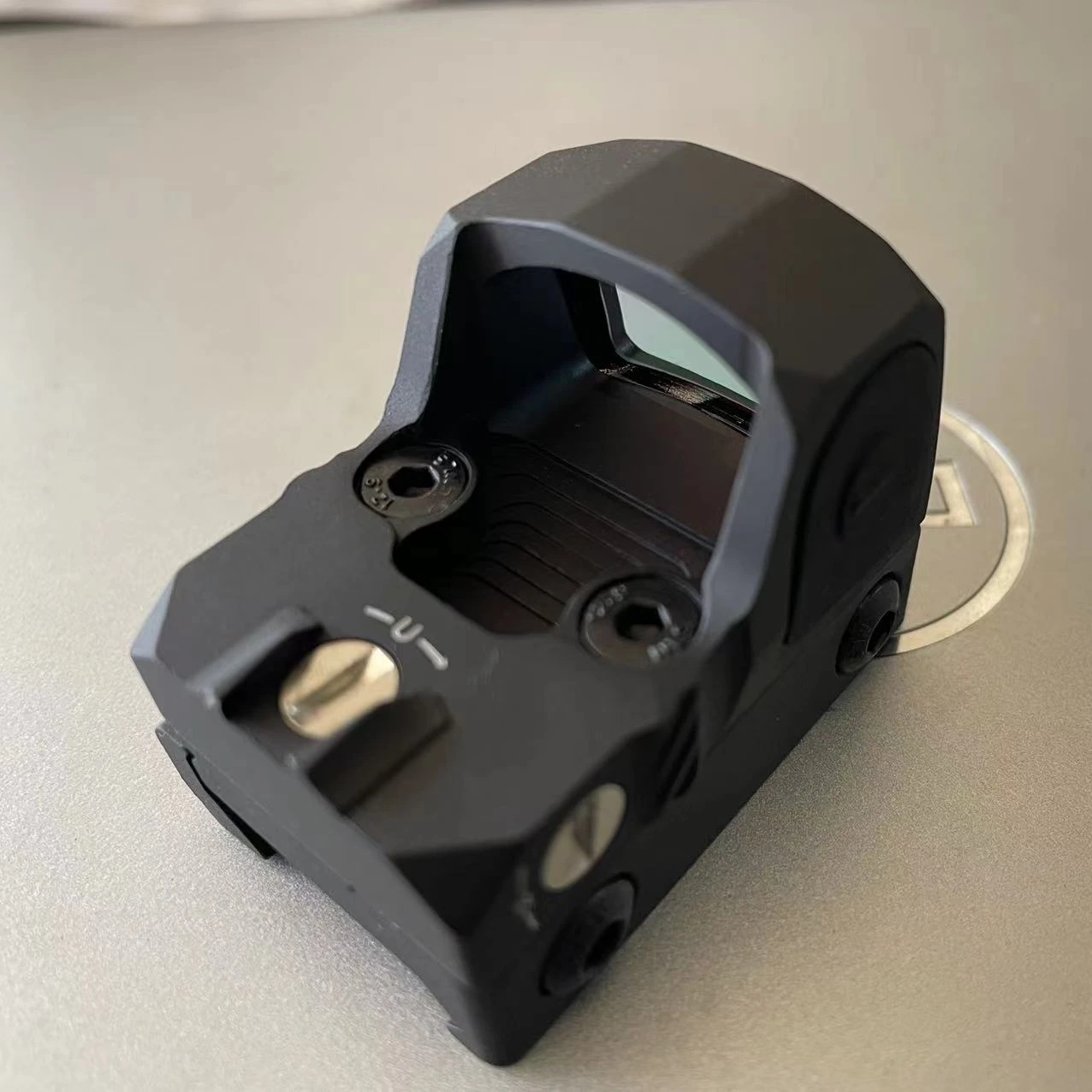 

Tactical RMR Mini Red Dot Sight Fit 20mm Weaver Rail Mount Tactical Hunting Laser Optical Sight
