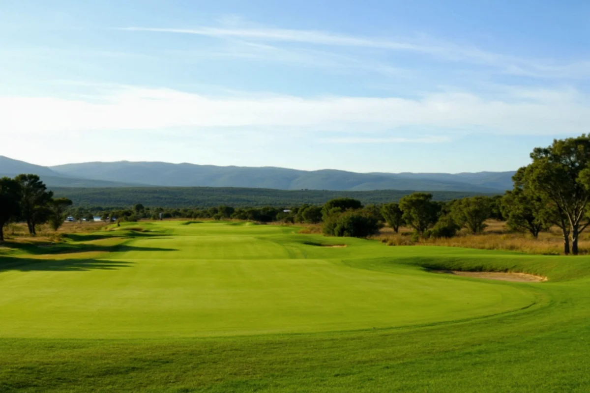 where is tgl golf located