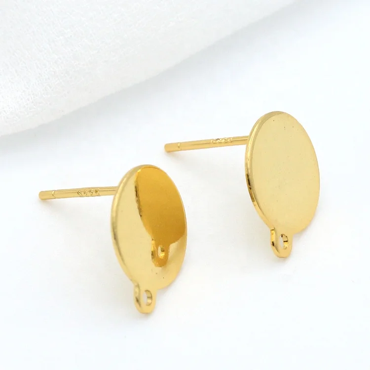 

Simple Design 18K Gold Plated Glossy Round Shape Stud Earring