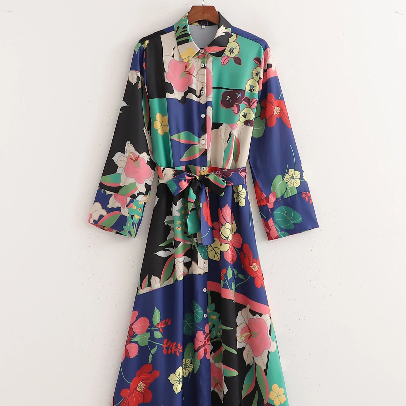 

Wholesale 2021 Autumn New Fashion Slim Long-sleeved Color Matching Lapel Long-sleeved Printing Dress Elegant Printing Dress