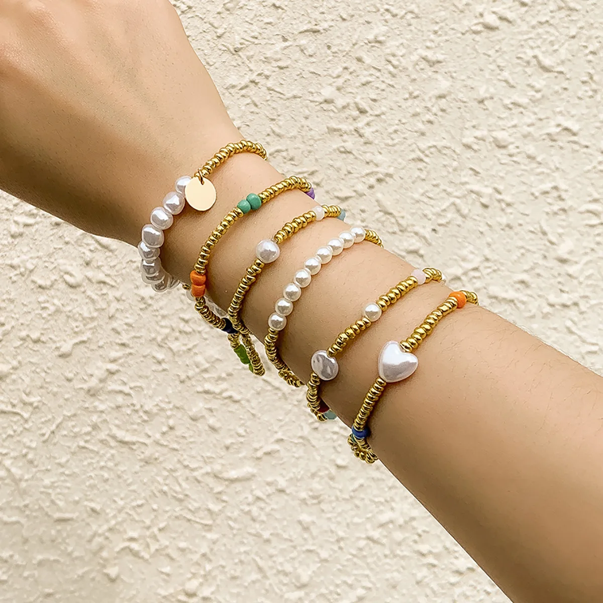 

Bohemian Style Gold Plated Seed Beaded Bracelet Multi Color Beads Freshwater Pearl Heart Bracelet