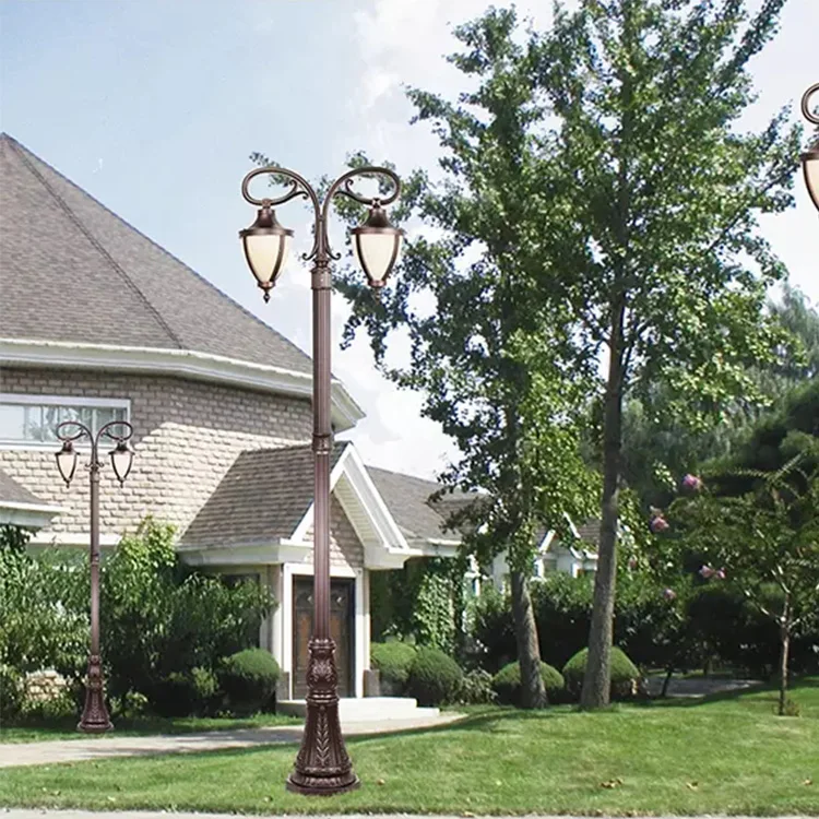 High quality outdoor decorative antique cast iron aluminum single head double arms Triple arms street lamp post led garden pole