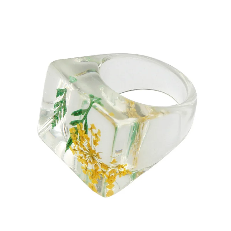 

Simple Big Immortal Flower Amber Band Ring Womens Amber Resin Finger Ring