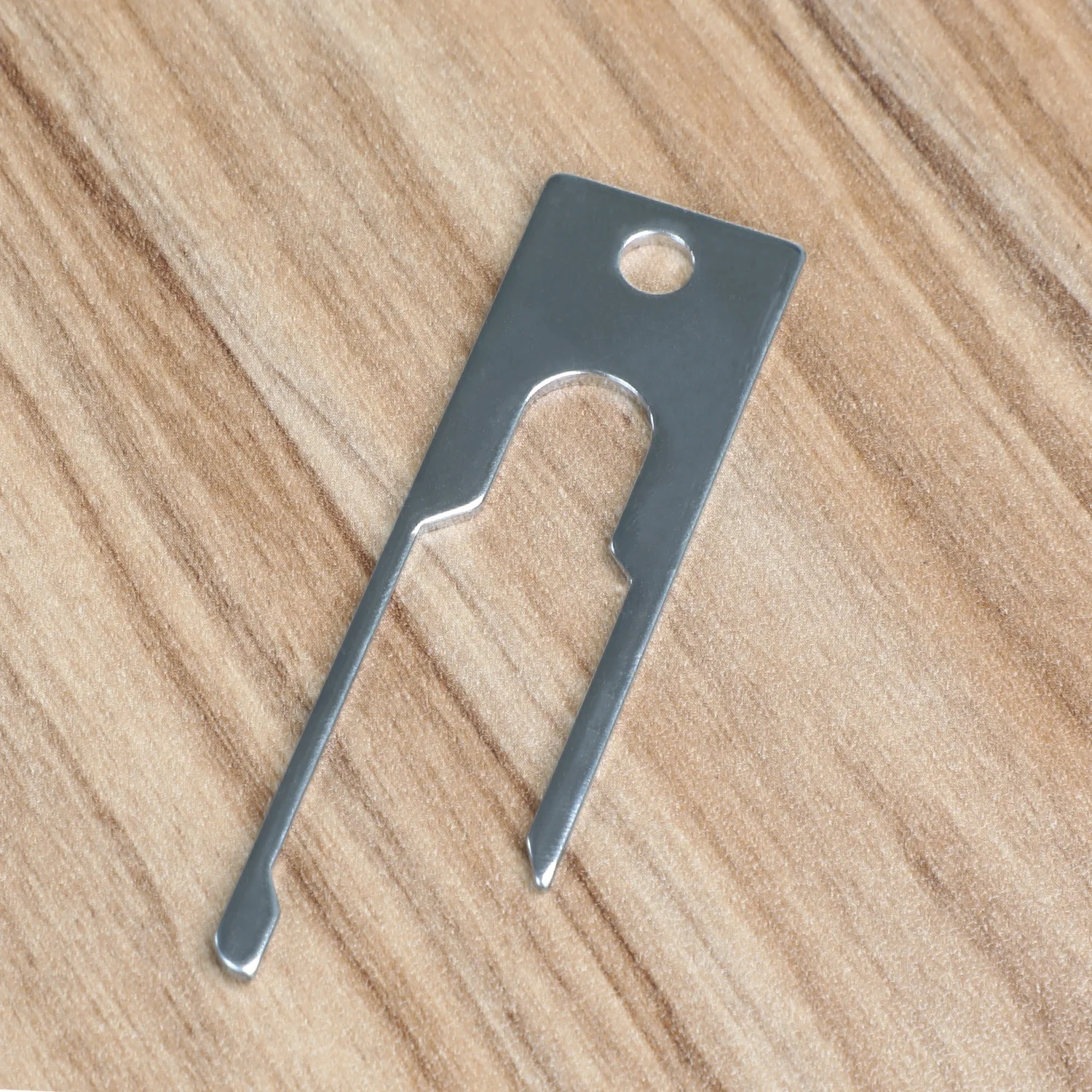 

Seat Belt Replacement Removal Tool for Tesla