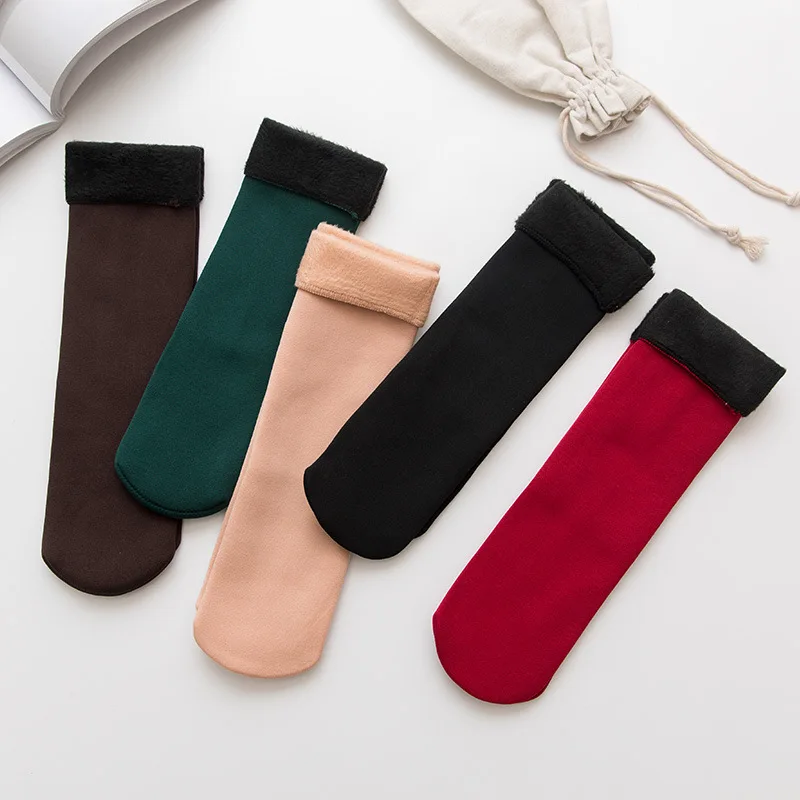 

Factory Price Autumn Winter Warm Comfortable Floor Socks Plus Velvet Thicken Women Socks Colorful Plain Middle Tube Snow Socks, Picture shown