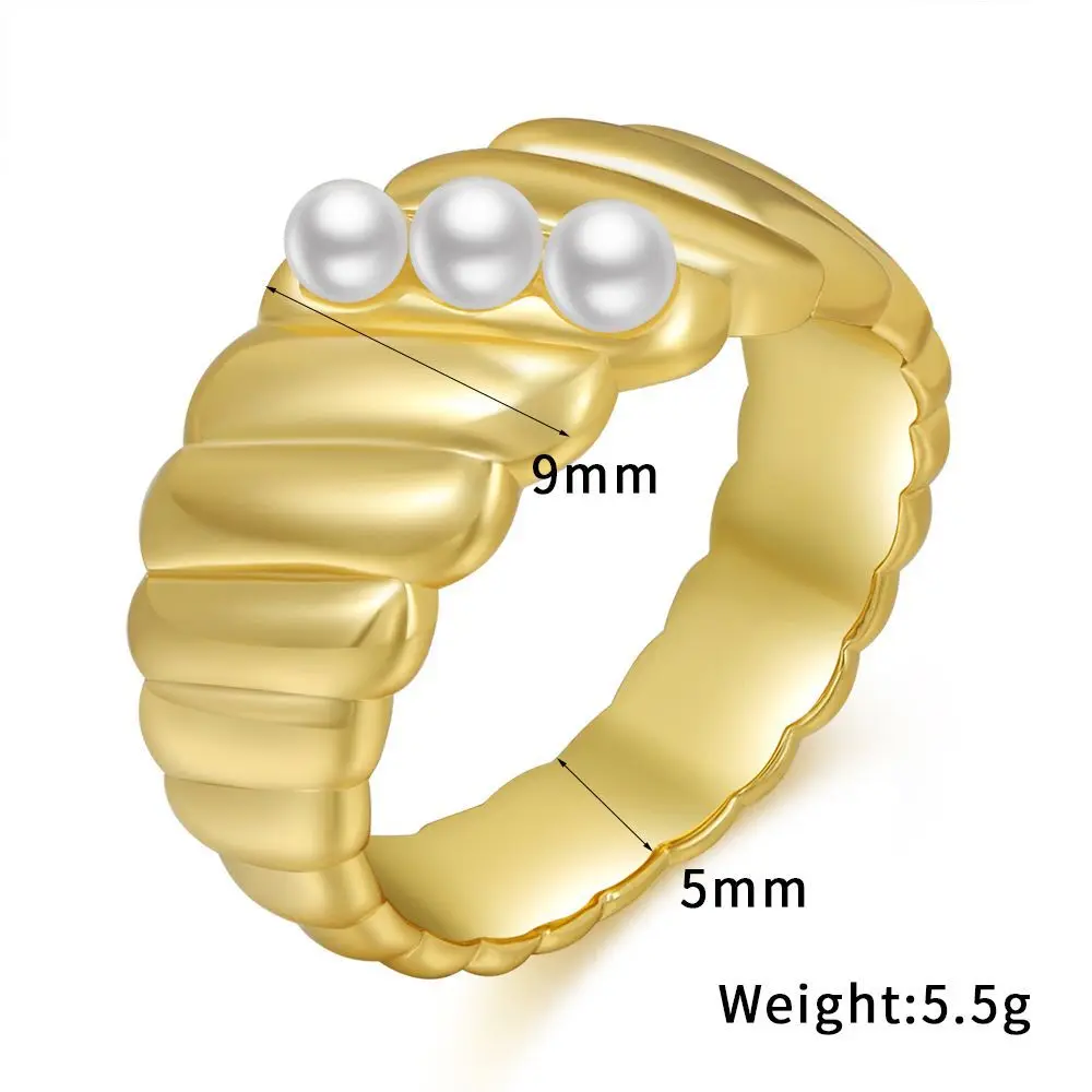 

New Designed Fashion 18K Gold Plated Uneven Hoop Ring Simple Geometric Baroque Pearl Round Ring For Women