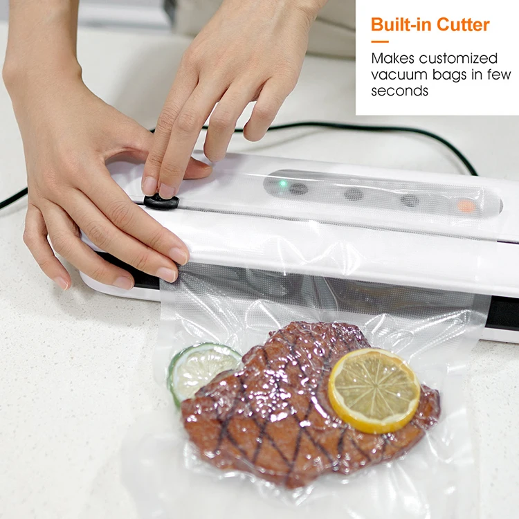 
Handheld Vacuum Sealer With Built-in Cutter and BPA Free Vacuum Bags for Food Packaging and Sous Vide Cooking 