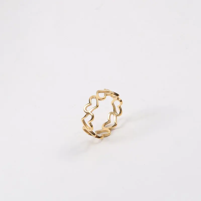 

New Arrival Dainty Heart Jewelry 18K Gold Plated Heart Connected Stainless Steel Minimalist Heart Ring