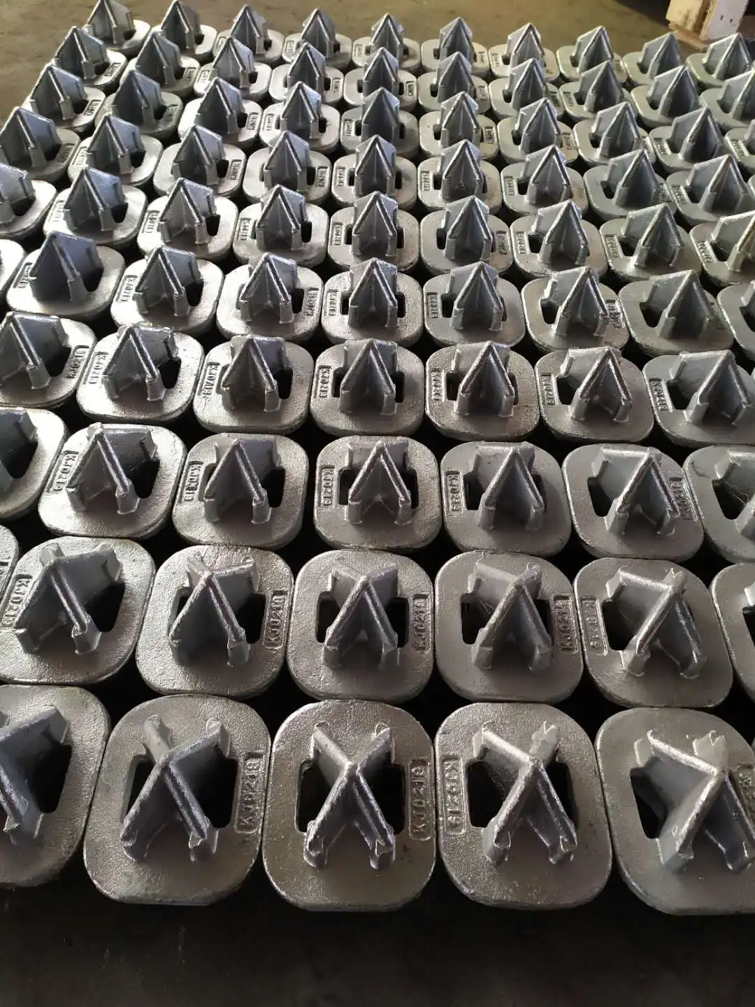 Factory Supply Forged Steel Container Bottom Cone Stacking Cone ...