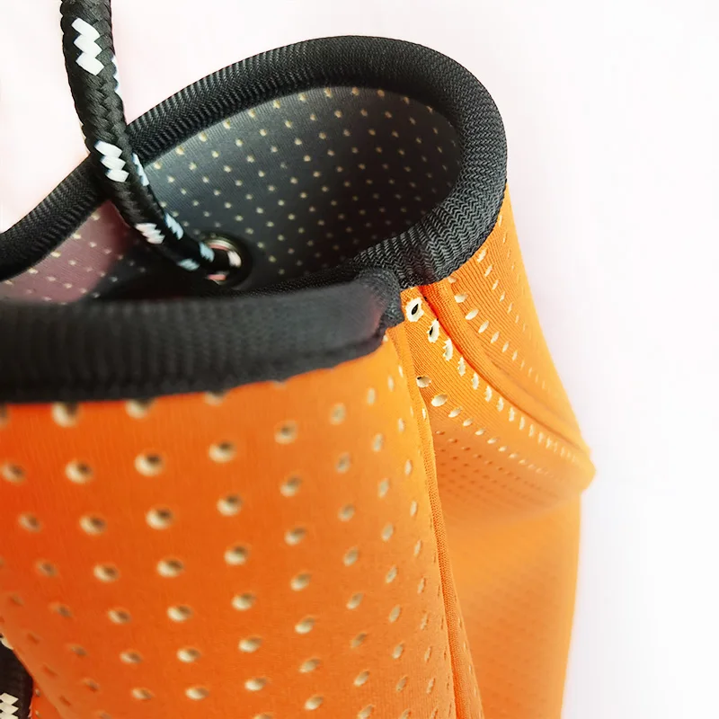 Design Factory Hot Sale Neoprene Perforated Printed Beaach Handbag